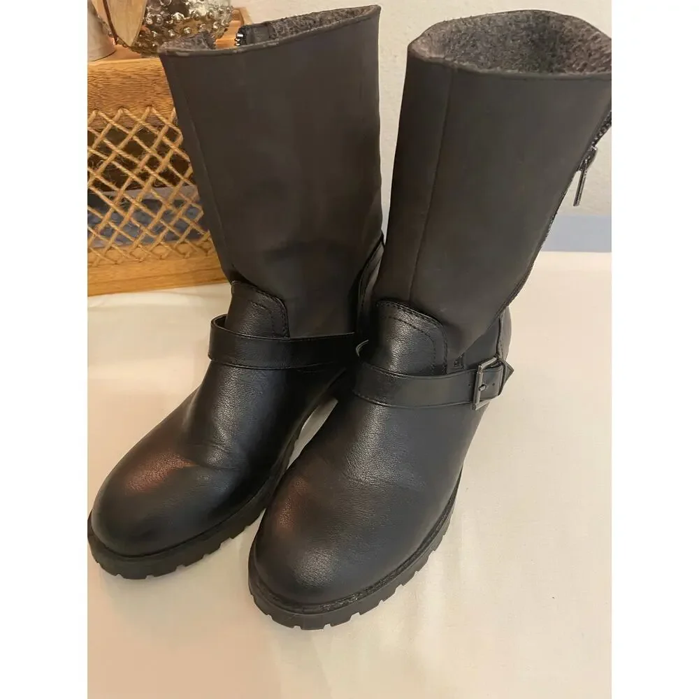 Mossimo Supply Co. Black Ankle Boots - Picture 3 of 3